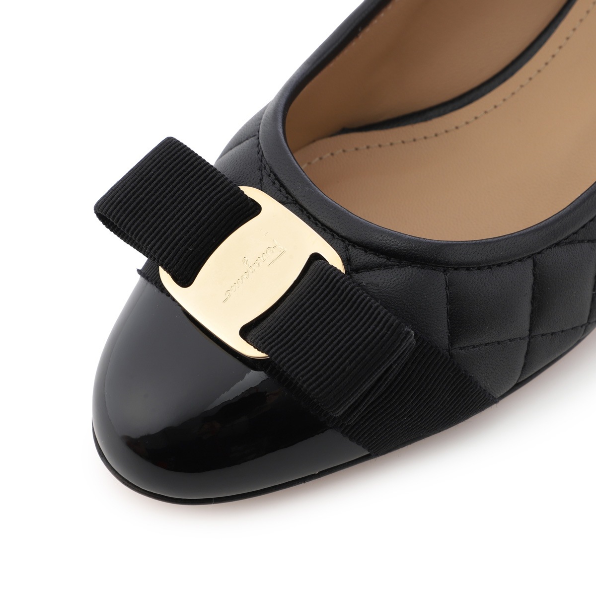 FERRAGAMO フェラガモ パンプス/QUILTED VARA PUMP ヴァラ レディース