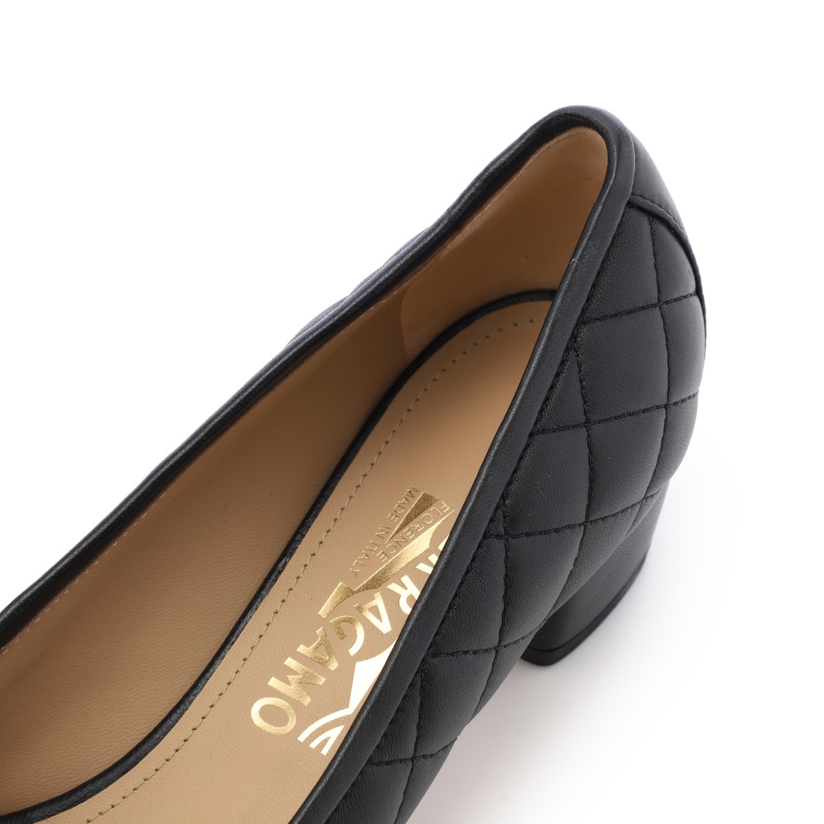 FERRAGAMO フェラガモ パンプス/QUILTED VARA PUMP ヴァラ レディース