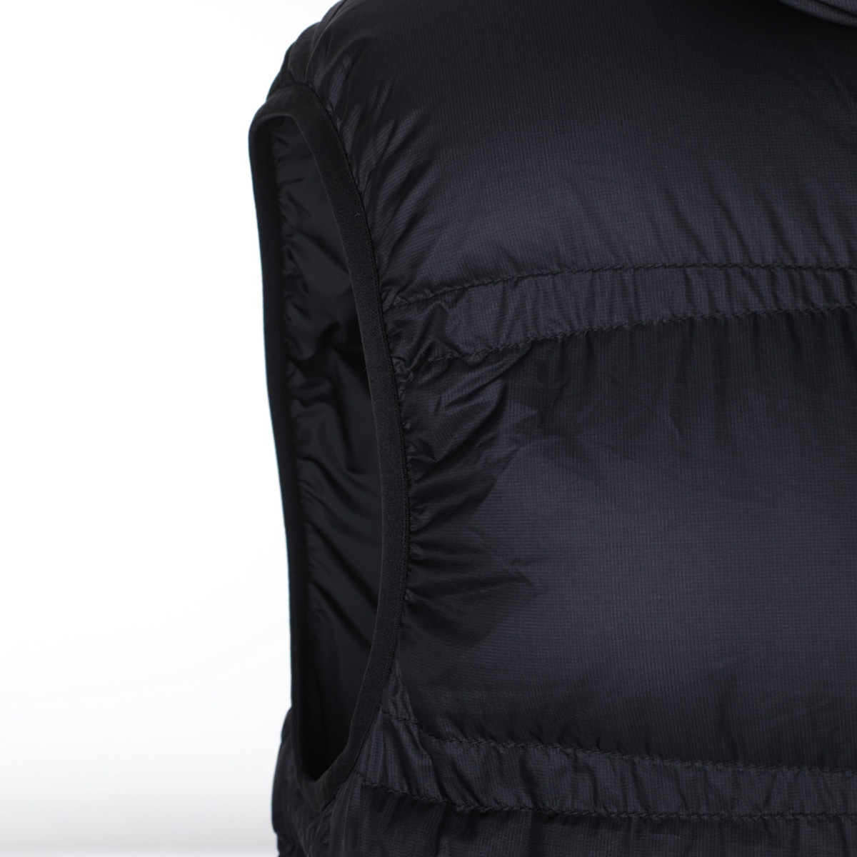 アウトレット】【ラスト1点】MONCLER モンクレール ダウンベスト