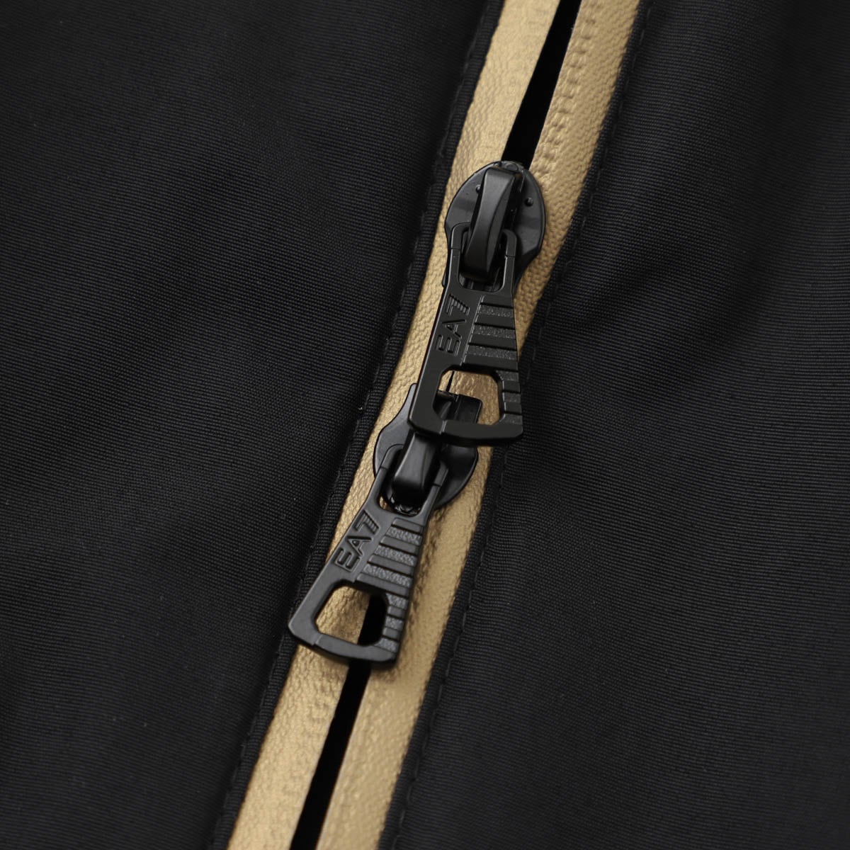 EA7 EMPORIO ARMANI エンポリオアルマーニ ブルゾン/ボンバージャケット/CORE IDENTITY メンズ