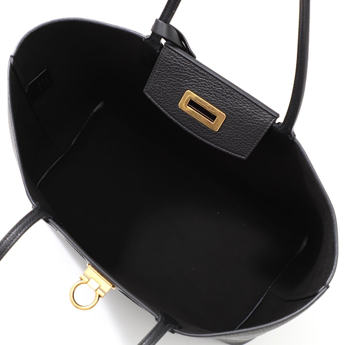 Salvatore Ferragamo ブラック ボストンバッグ Salvatore Ferragamo フェラガモ ボストンバッグ 黒 本革 - メルカリ