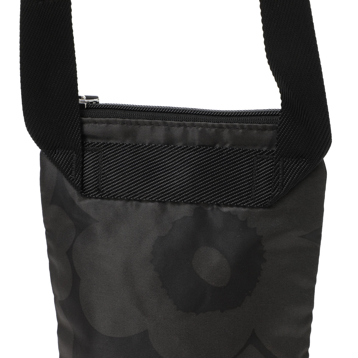 marimekko マリメッコ ショルダーバッグ/クロスボディバッグ/NEAT PHONE POCKET UNIKKO レディース