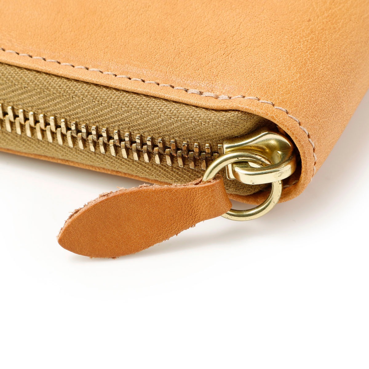 IL BISONTE イルビゾンテ ラウンドファスナー長財布 小銭入れ付き