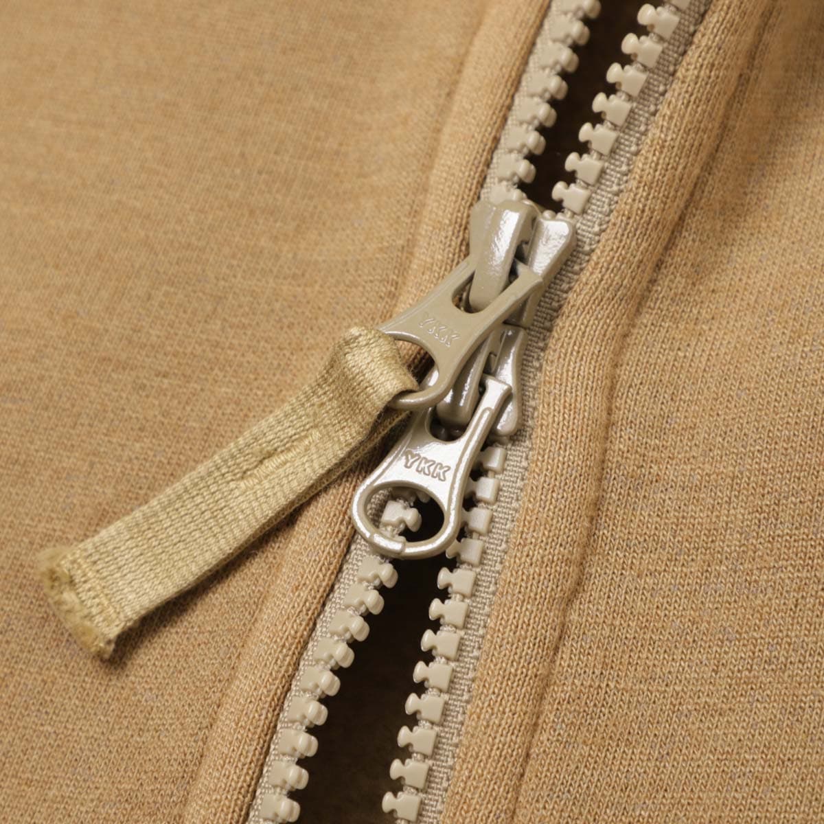 アウトレット】【ラスト1点】STONE ISLAND ストーンアイランド ジップ