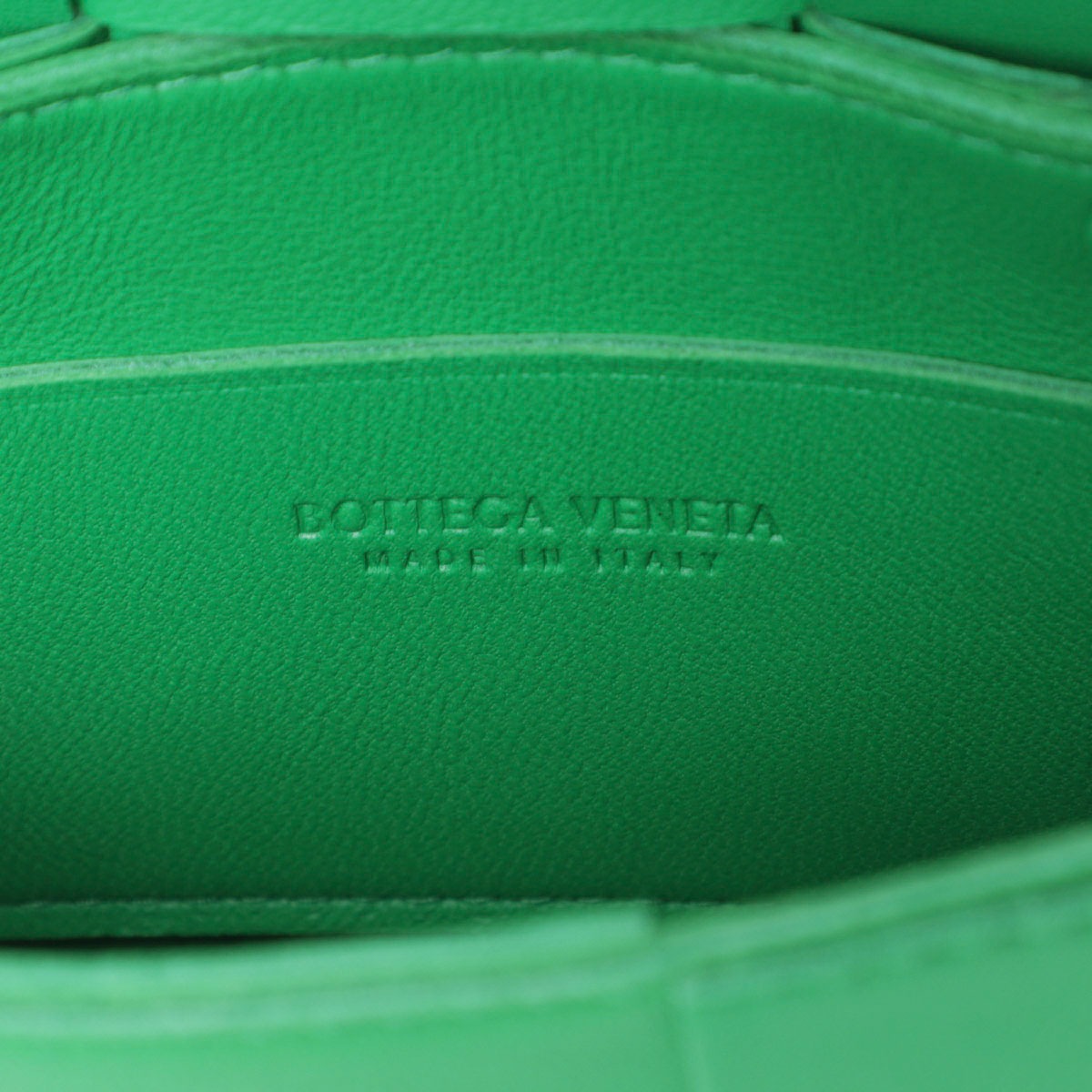 【訳あり】【アウトレット】 BOTTEGA VENETA ボッテガヴェネタ クロスボディバッグ/ミニバッグ/CANDY CASSETTE キャンディー カセット【返品交換不可】 レディース