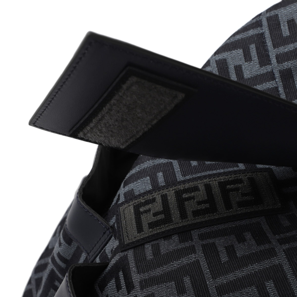 FENDI フェンディ バックパック 2WAY/リュック/STRIKE MEDIUM メンズ