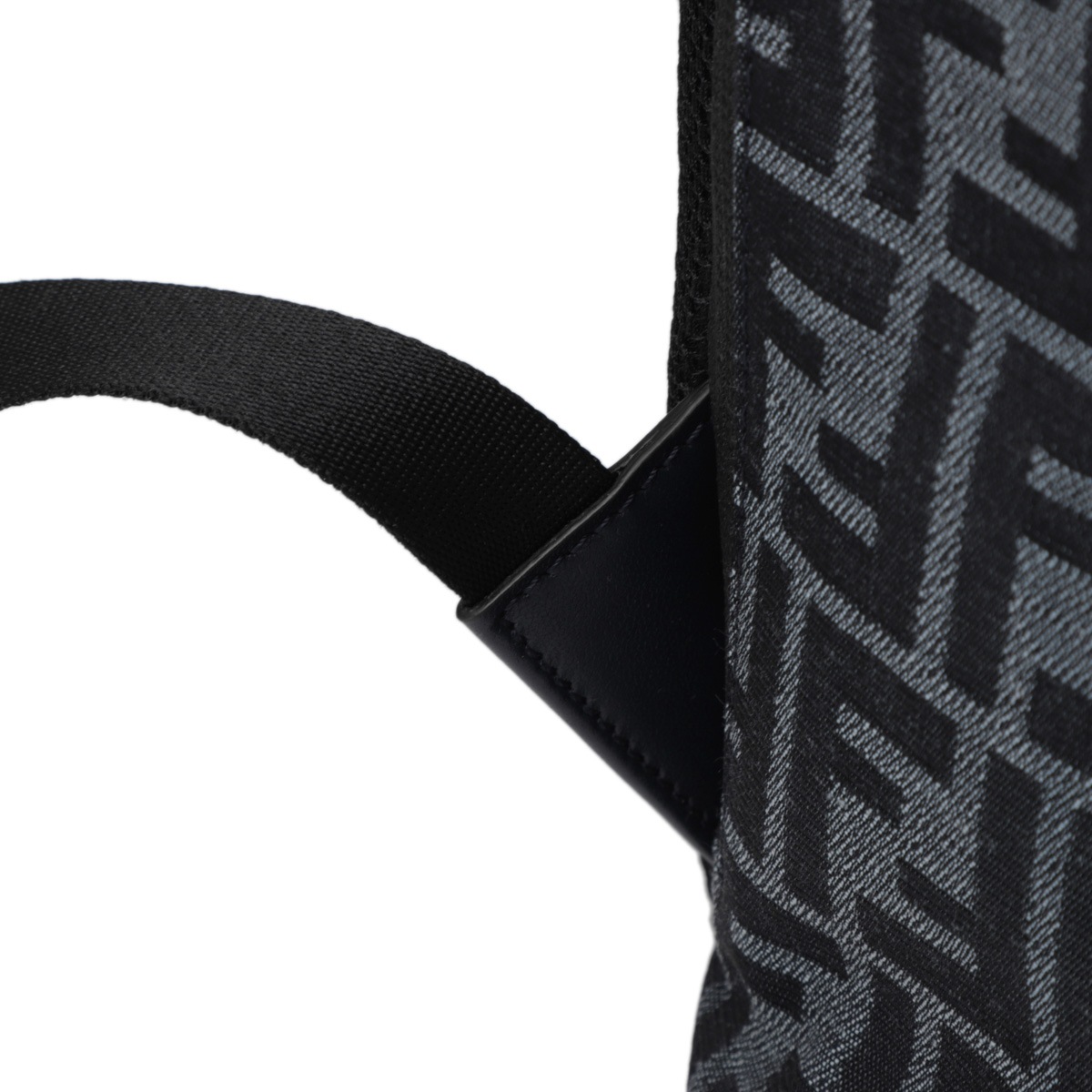 FENDI フェンディ バックパック 2WAY/リュック/STRIKE MEDIUM メンズ