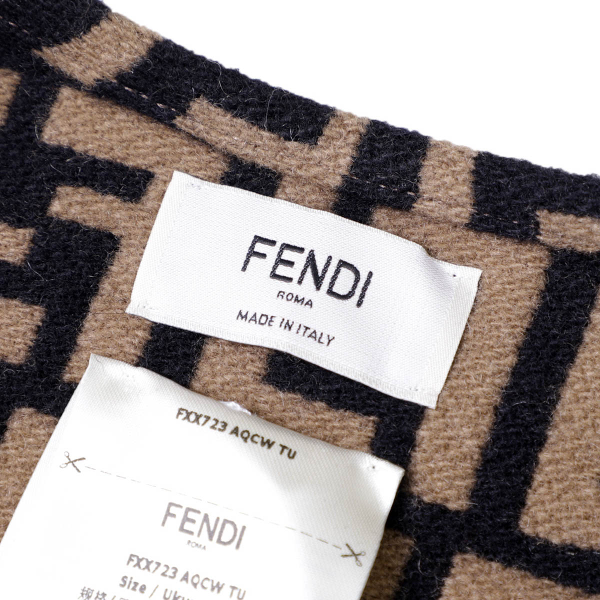 FENDI フェンディ ケープ/ポンチョ レディース