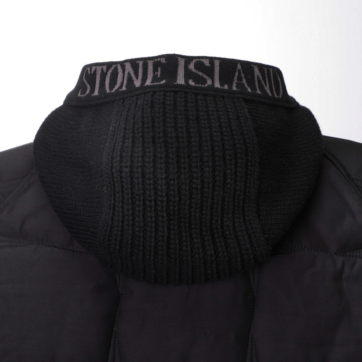 アウトレット】STONE ISLAND ストーンアイランド 中綿入り ジップ