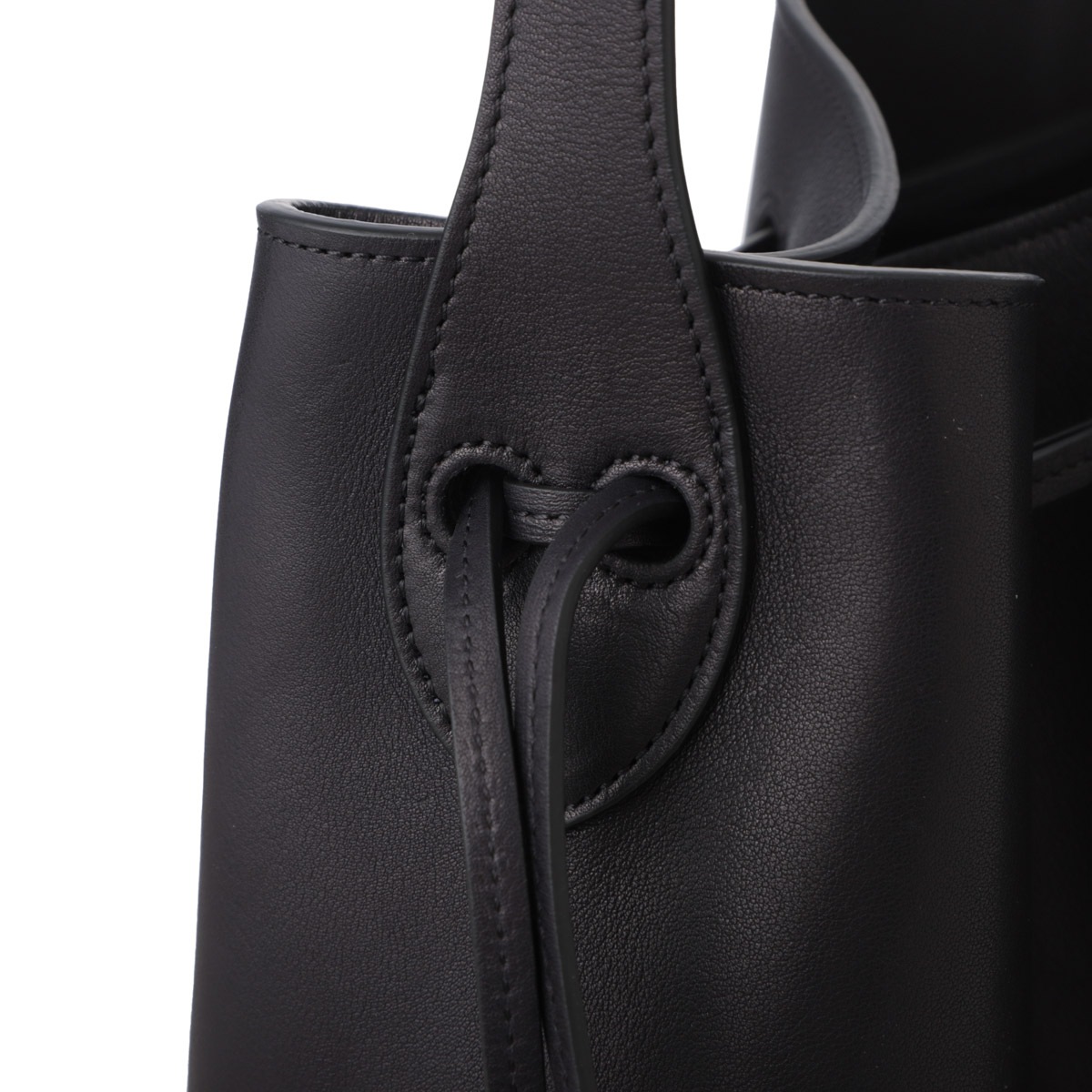 The Row Belvedere レザートートバッグ Shop The Row - Belvedere Leather Tote Bag | Saks Fifth