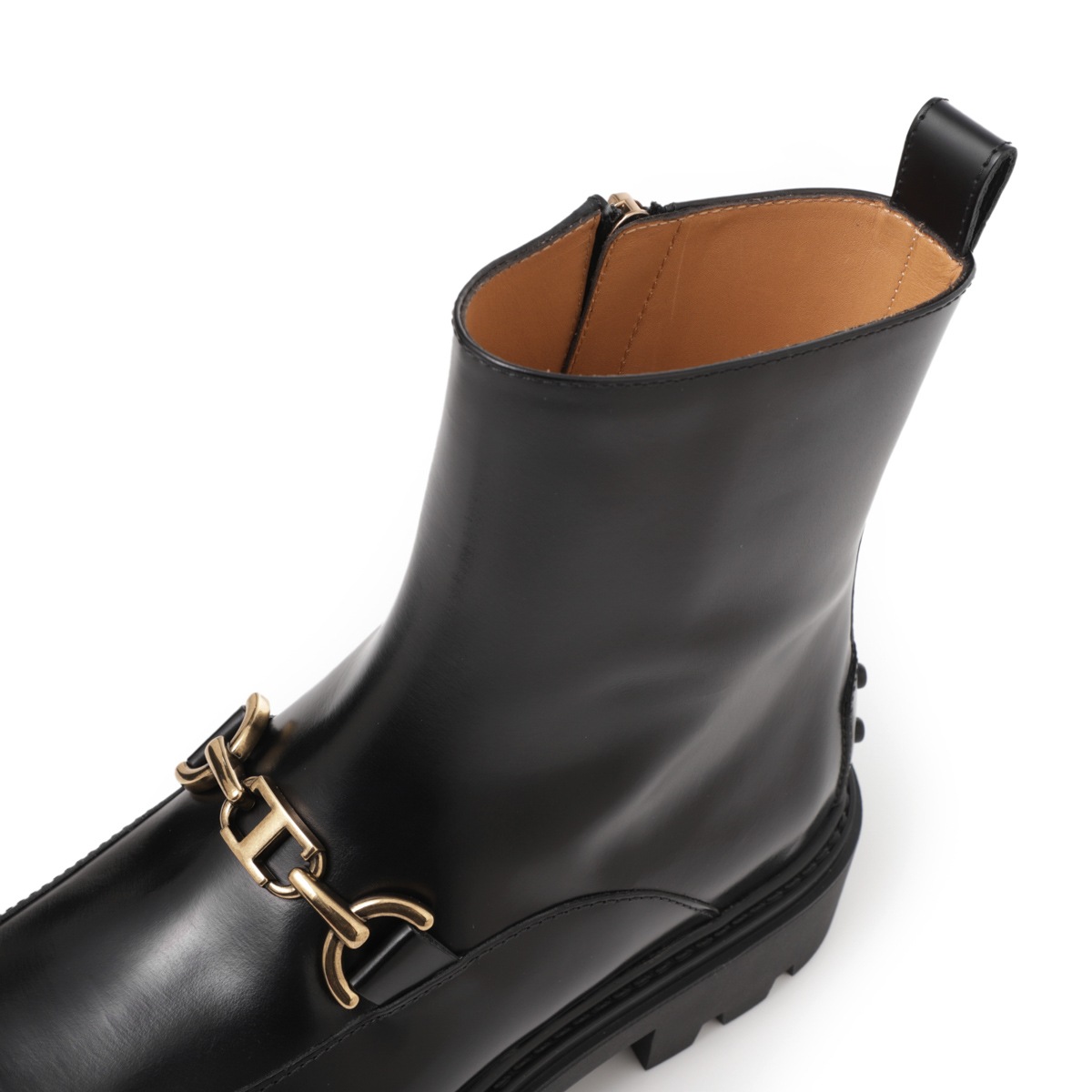 【TOD'S】ボタン スエード アンクルブーツ【送料関税込】 三越伊勢丹 | TOD'S/トッズ_Men通販 | レザー アンクルブーツ