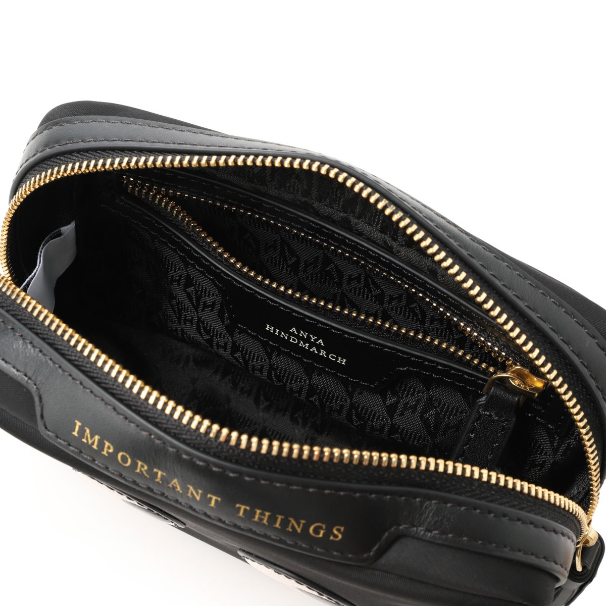 ANYA HINDMARCH アニヤ・ハインドマーチ ポーチ/Eyes Important Things