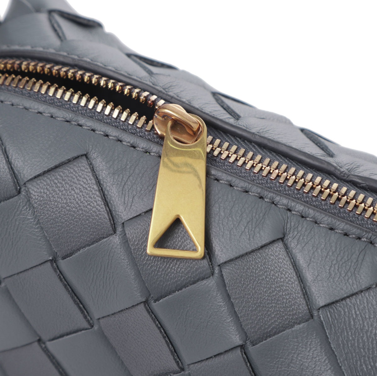 BOTTEGA VENETA ボッテガヴェネタ ショルダーバッグ/クロスボディバッグ/LOOP レディース