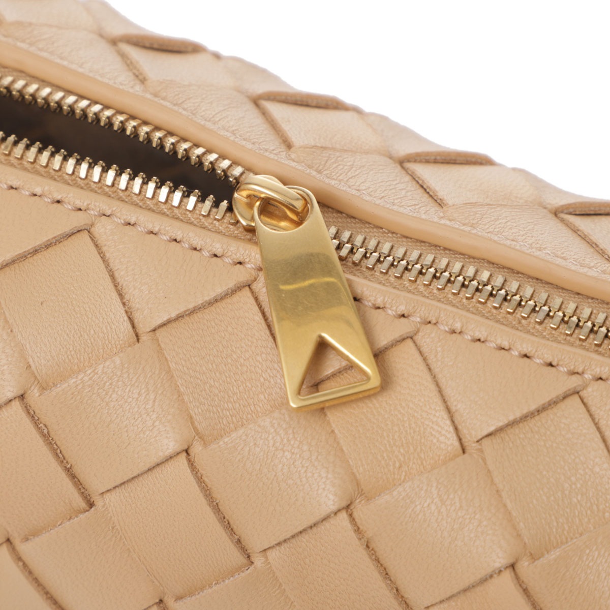 BOTTEGA VENETA ボッテガヴェネタ ショルダーバッグ/クロスボディバッグ/LOOP レディース