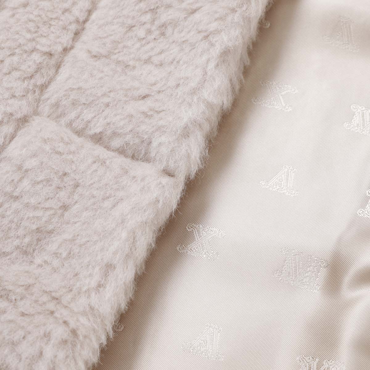 Max Mara マックスマーラ ショートジャケット/ボアブルゾン