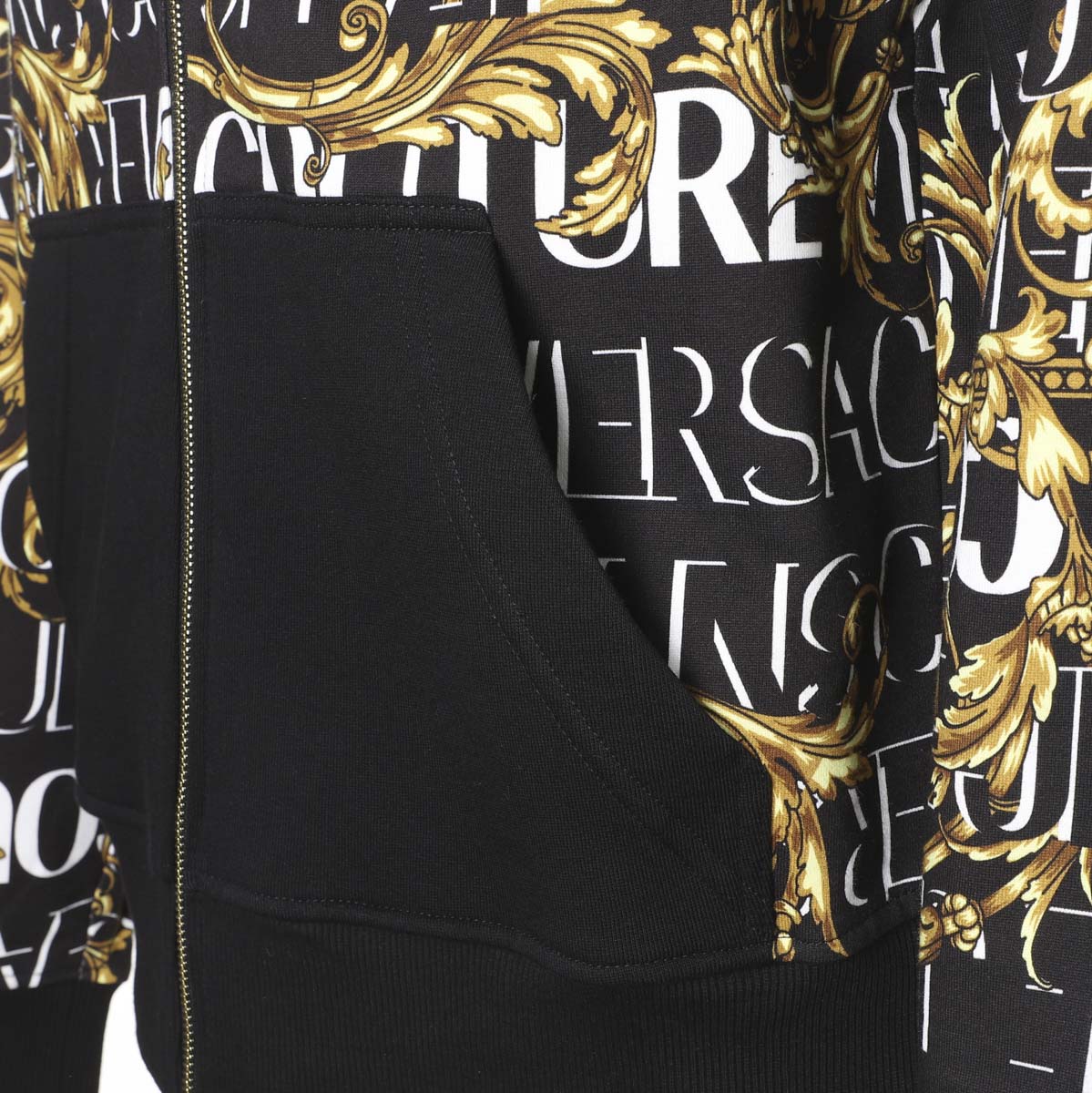 VERSACE JEANS COUTURE ジップアップフーディ 黒/金 - メルカリ
