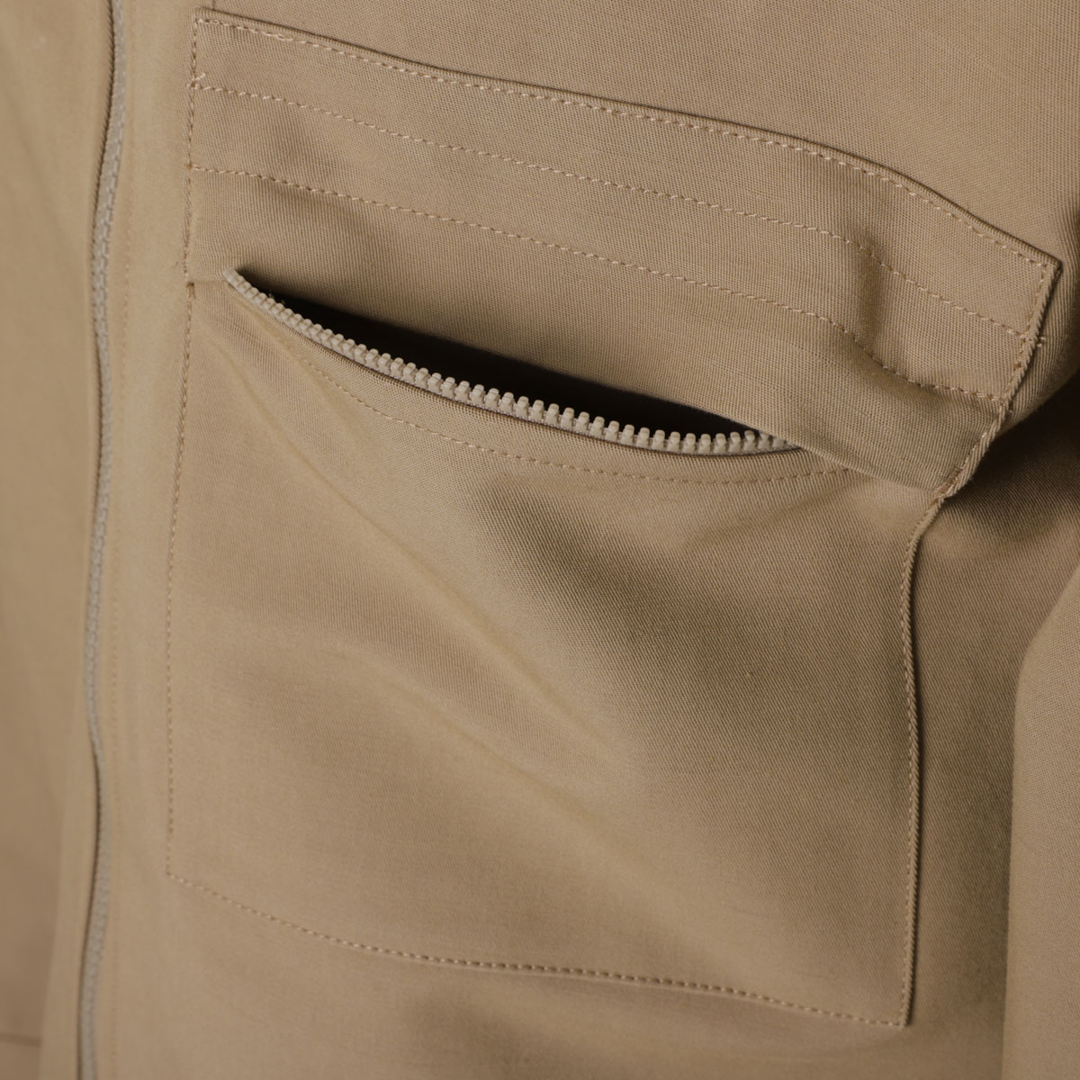 アウトレット】【ラスト1点】STONE ISLAND ストーンアイランド ジップ