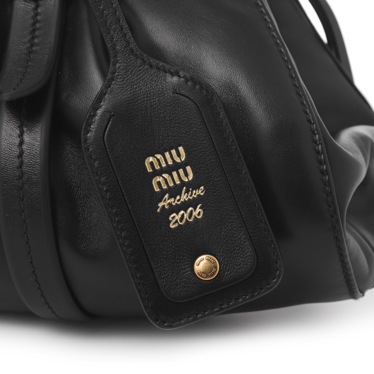 【MIUMIU】セール！JOIE レザー ショルダーバッグ MiuMiu(ミュウミュウ/)関税送料込み JOIE ナッパレザーバッグ