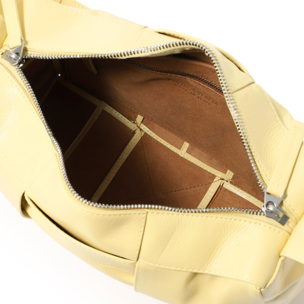 BOTTEGA VENETA ボッテガヴェネタ クロスボディバッグ/カメラ BOTTEGA VENETA ボッテガヴェネタ クロスボディバッグ/カメラ