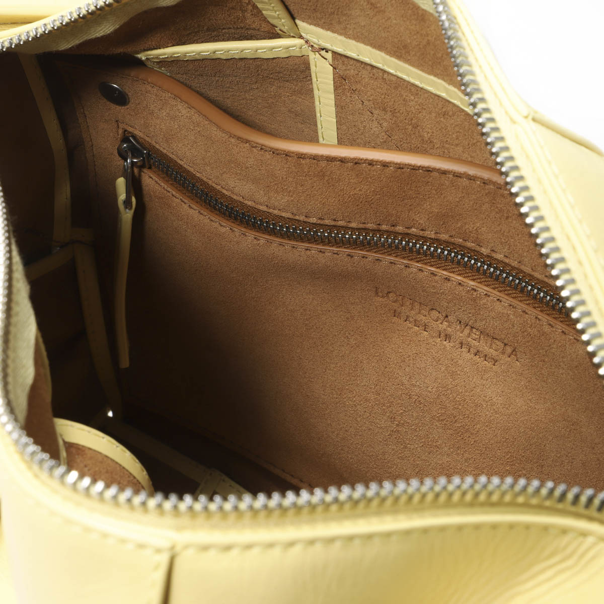 BOTTEGA VENETA ボッテガヴェネタ クロスボディバッグ/カメラバッグ/ARCO CAMERA BAG メンズ