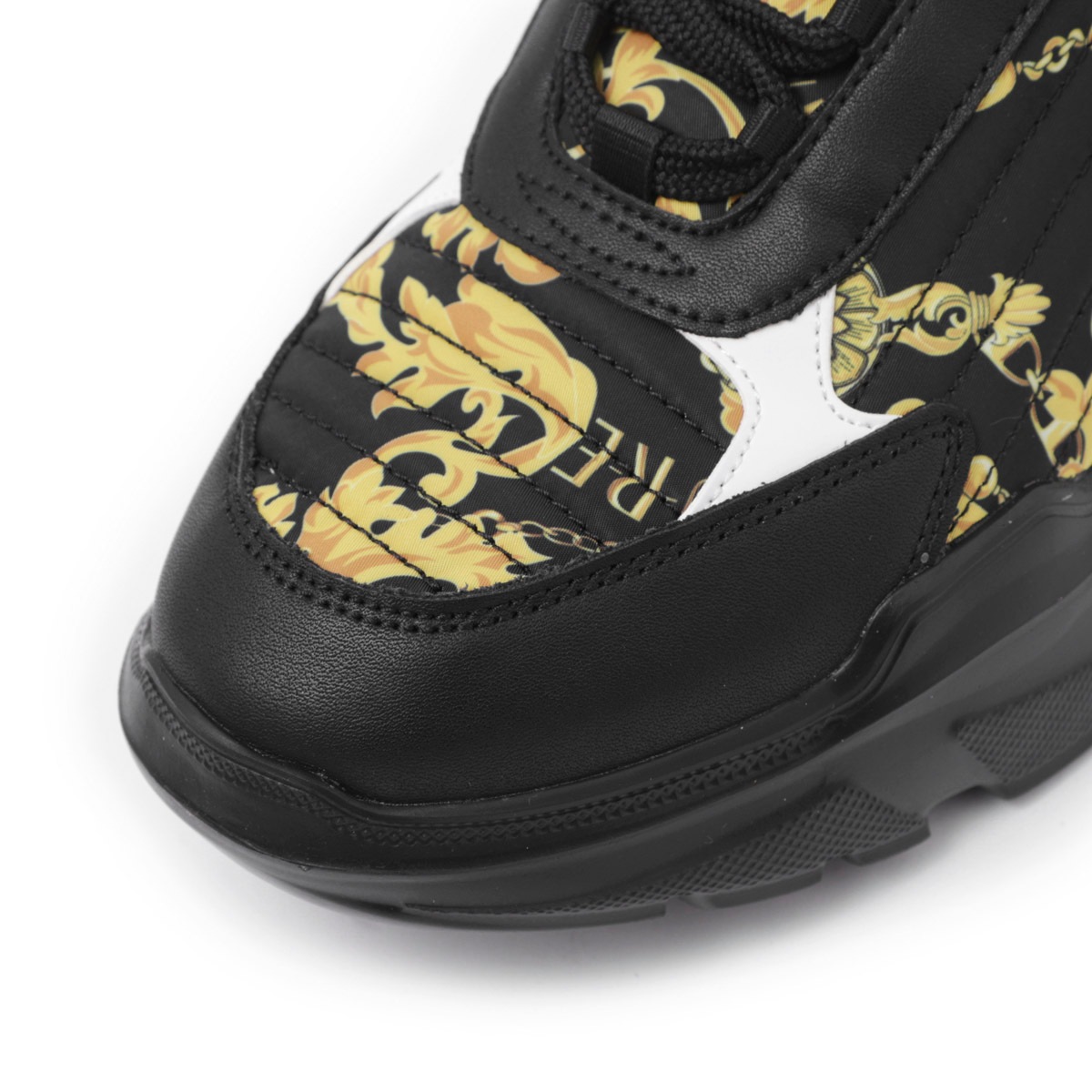 早い者勝ち【VERSACE】スニーカー VERSACE JEANS COUTURE ヴェルサーチェ スニーカー【大きい