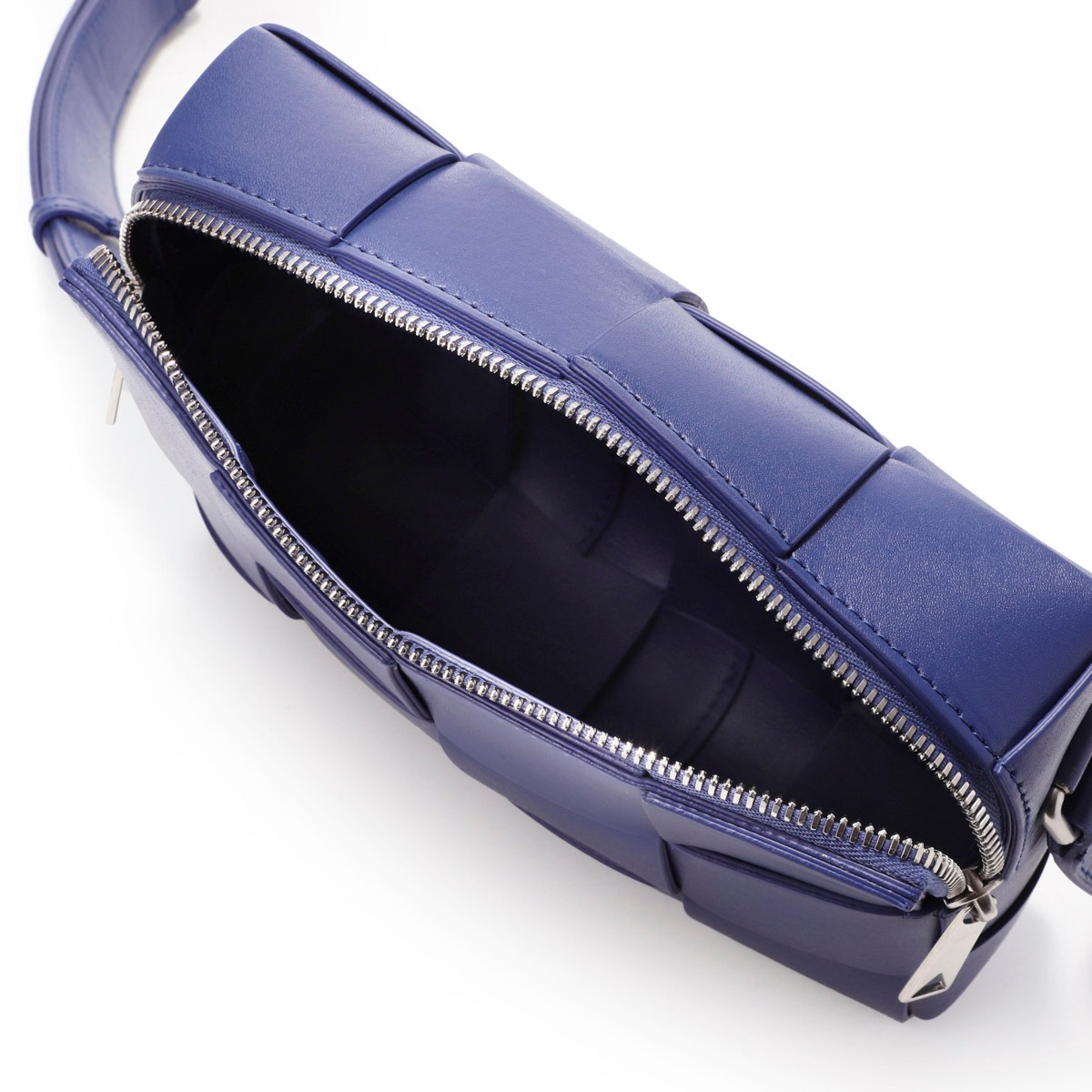 BOTTEGA VENETA ボッテガヴェネタ クロスボディバッグ/カメラ