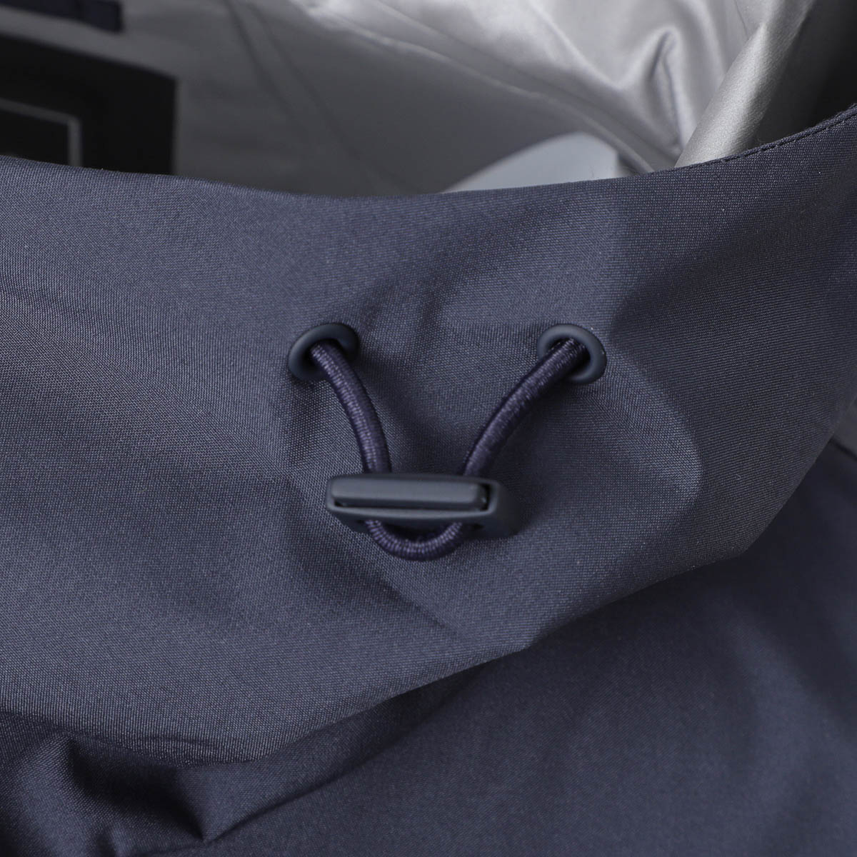 HERNO フーデッドコート gc00082dl-11124 HERNO ヘルノ フーデッドコート/LAMINAR GORE-TEX PACLITE