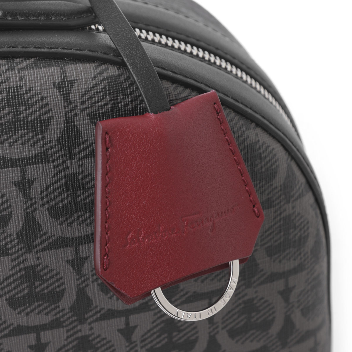 ヴィンテージ⭐️フェラガモ ヴァラ リュックサック ネイビースエード 楽天市場】フェラガモ ヴァラ（バックパック・リュック｜レディース