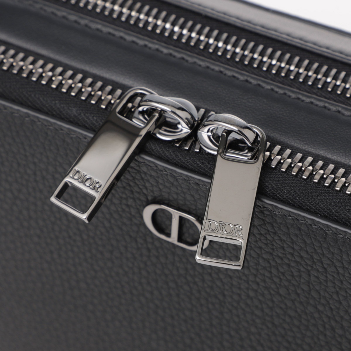 DIOR ディオール ショルダーバッグ/WALLET ON STRAP GRAINED CALF