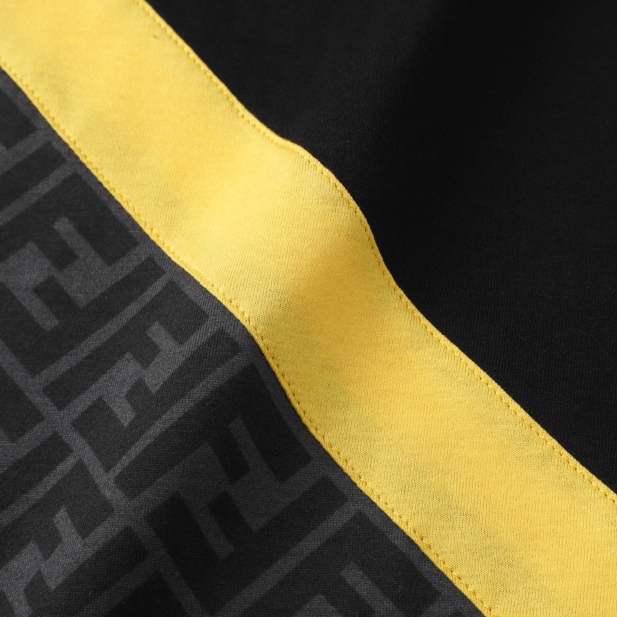 FENDI フェンディ クルーネックTシャツ メンズ | メンズ