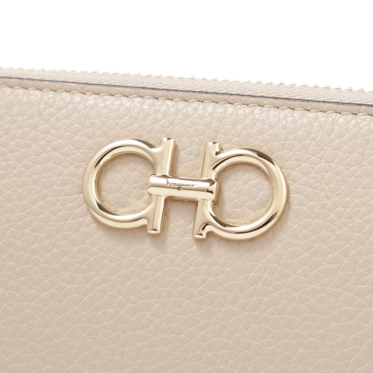 FERRAGAMO フェラガモ ラウンドファスナー長財布/ロングウォレット レディース