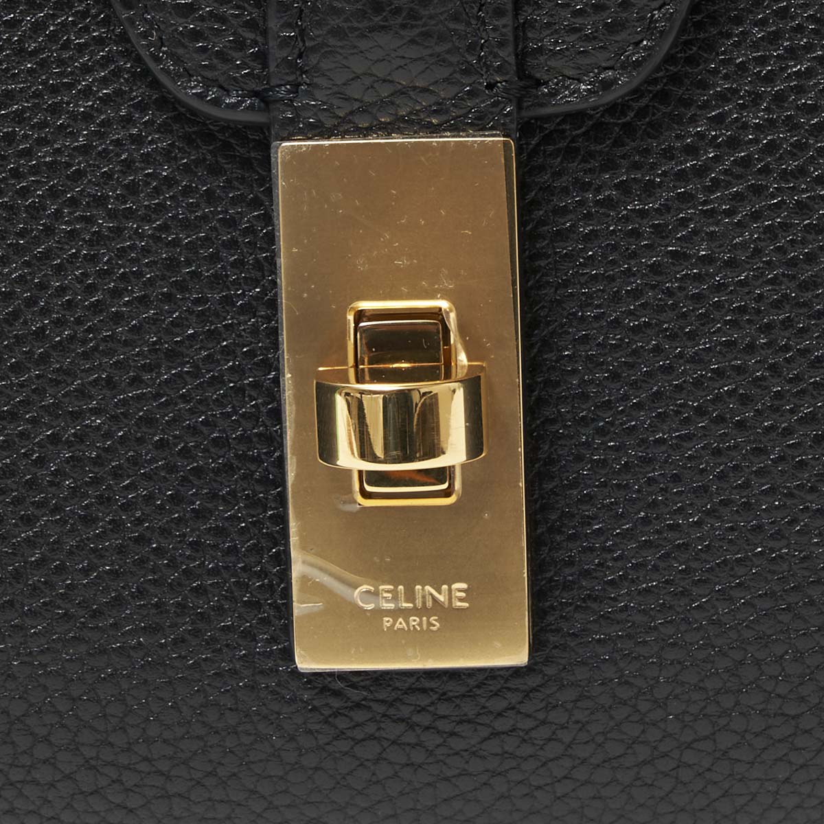 バッグ celine soft 16 CELINE Grained Calfskin Medium Soft 16 Bag - Consigned Designs