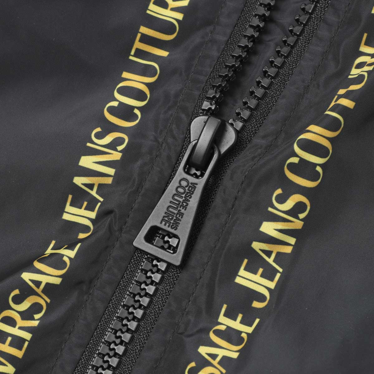 VERSACE JEANS COUTURE ヴェルサーチェ ブルゾン/ジップアップ