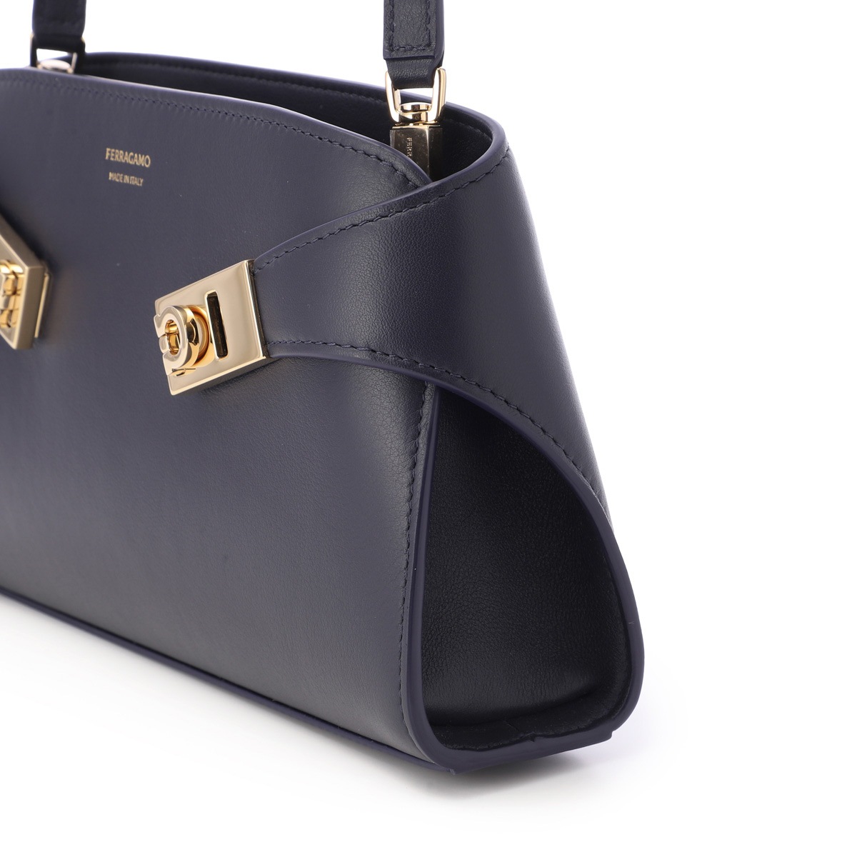 FERRAGAMO フェラガモ ショルダーバッグ/クロスボディバッグ/HUG MINI CROSSBODY BAG ハグ レディース