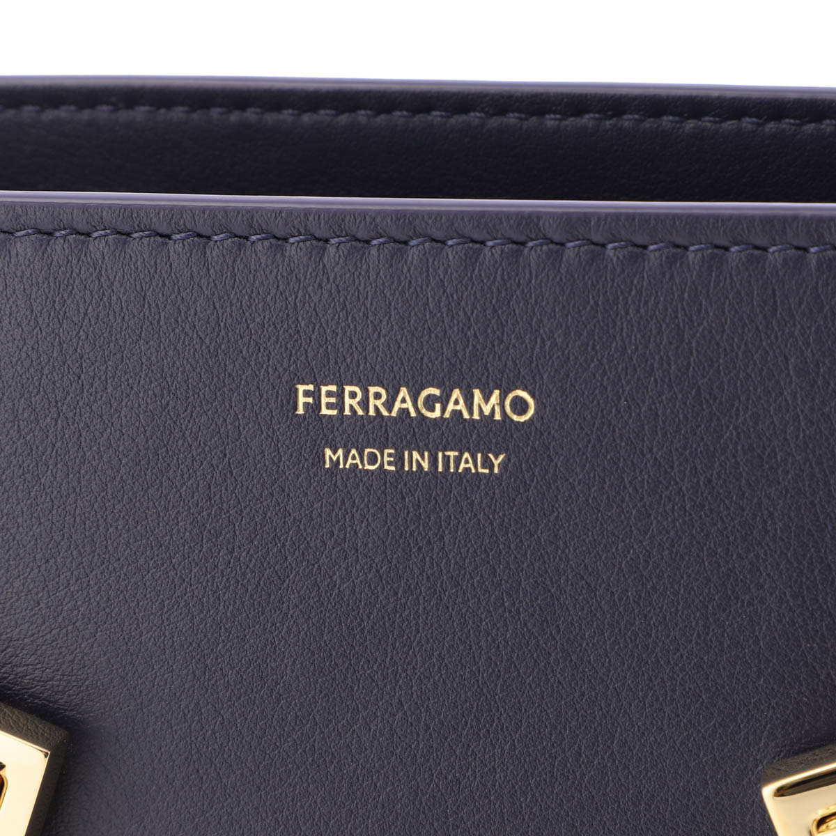 FERRAGAMO フェラガモ ショルダーバッグ/クロスボディバッグ/HUG MINI CROSSBODY BAG ハグ レディース