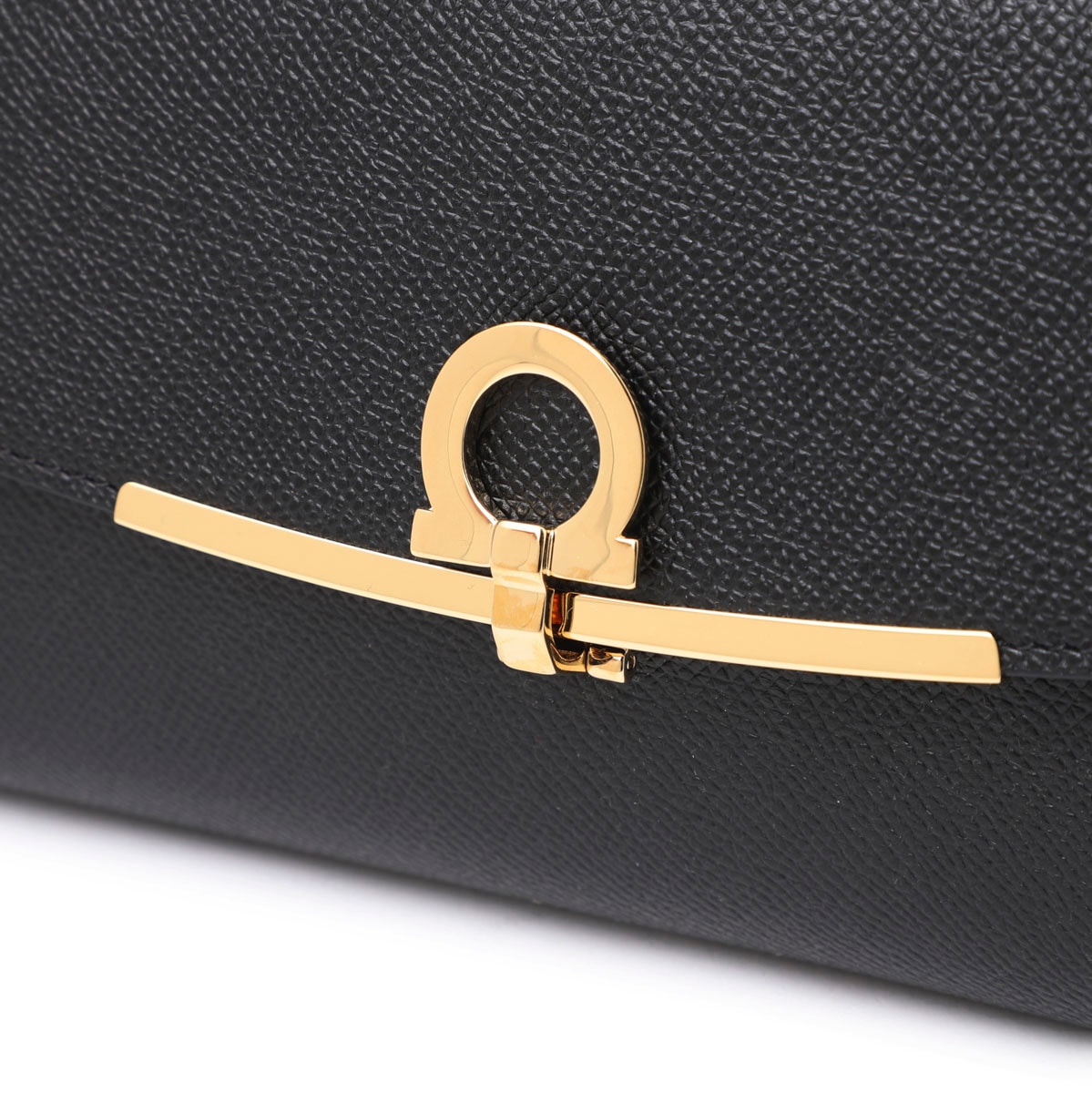 FERRAGAMO (Salvatore Ferragamo) フェラガモ ショルダーバッグ