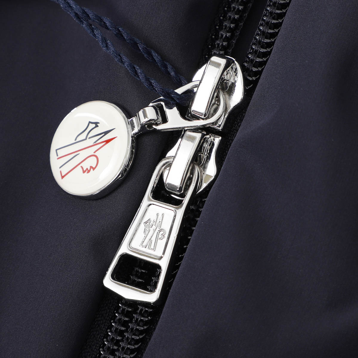 アウトレット】【ラスト1点】MONCLER モンクレール ジップアップ 