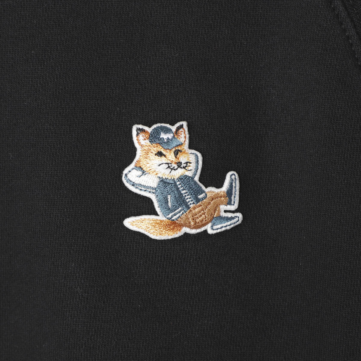 MAISON KITSUNE ドレスドフォックスパッチ スウェット S 【美品】 MAISON KITSUNE ドレスドフォックスパッチ スウェット S 【美品】