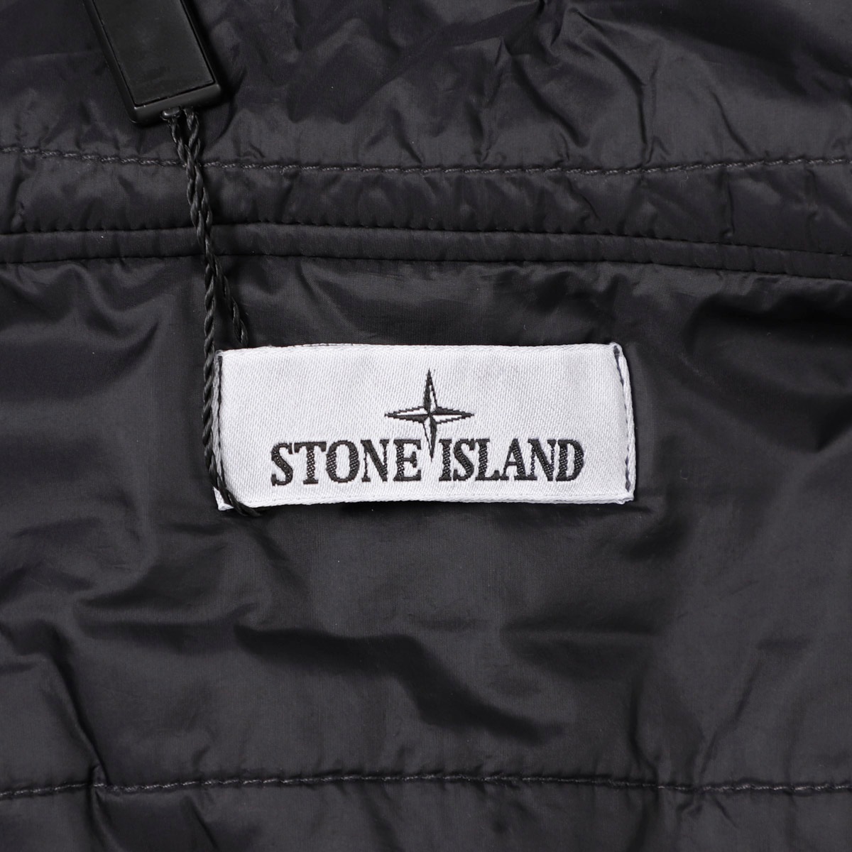 STONE ISLAND ストーンアイランド フード付き 中綿入りブルゾン/40723