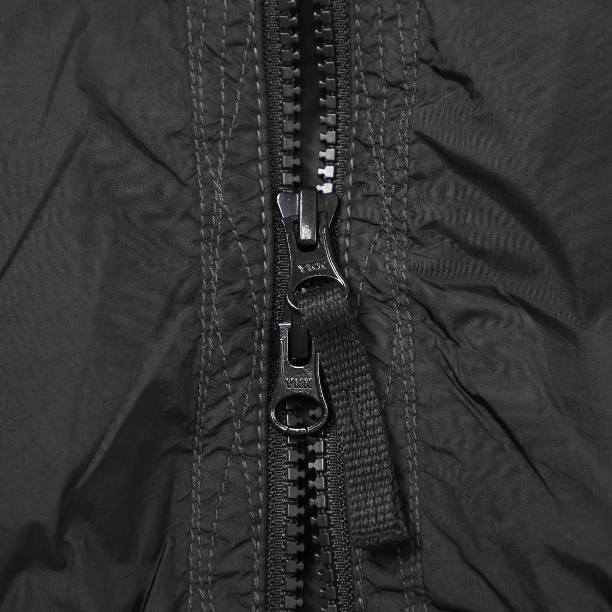 STONE ISLAND ストーンアイランド フード付き 中綿入りブルゾン/40723