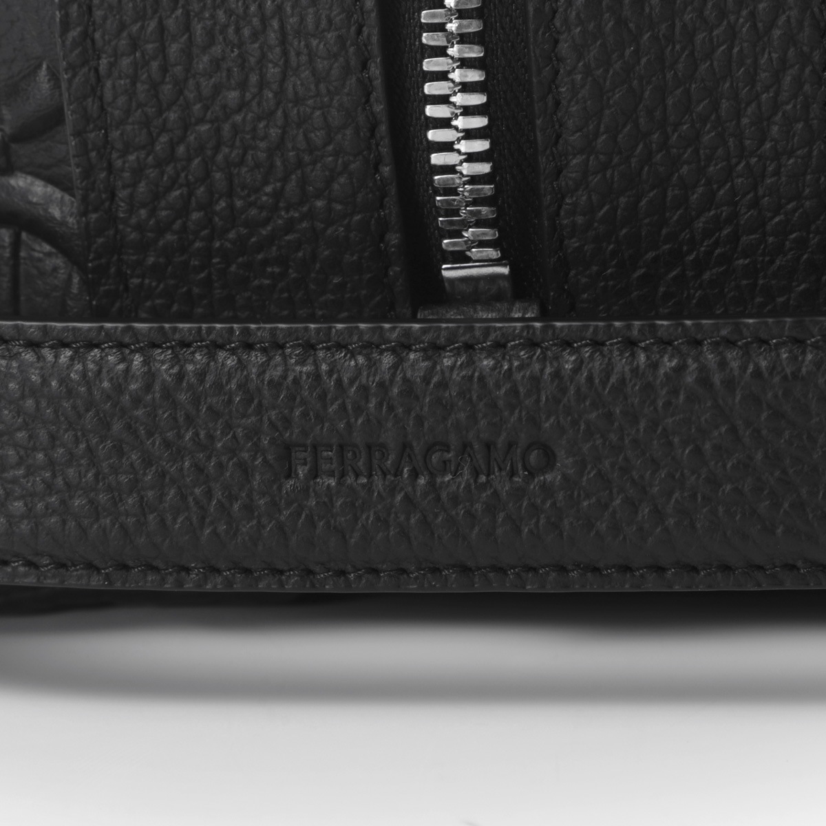 FERRAGAMO フェラガモ セカンドバッグ/クラッチバッグ/GANCINI