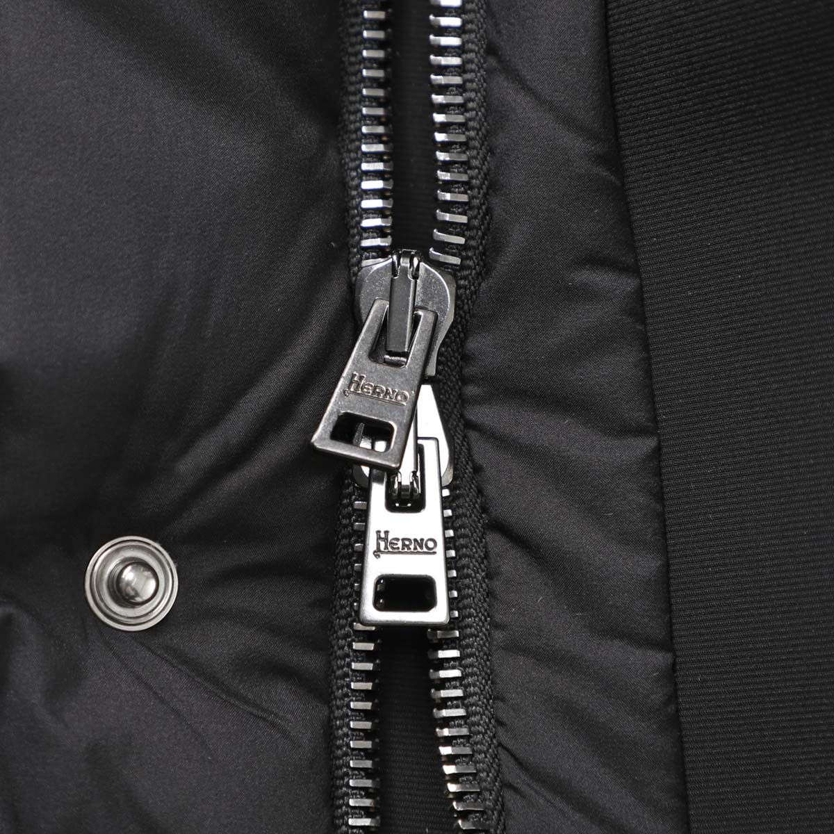 SALE アウトレット HERNO ヘルノ ECO AGE ダウンコート 黒 HERNO ヘルノ レディース ダウンコート フード付き ニット