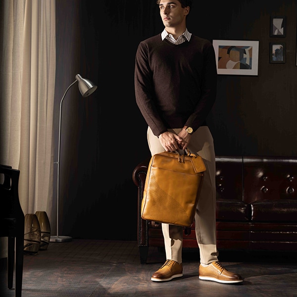 NASH TAN 大容量バックパック