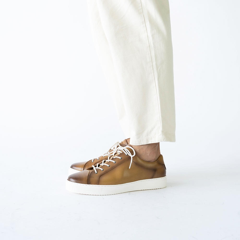 OZZY CAMEL レースアップスニーカー