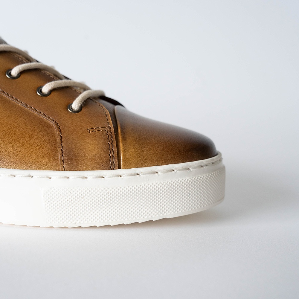 OZZY CAMEL レースアップスニーカー