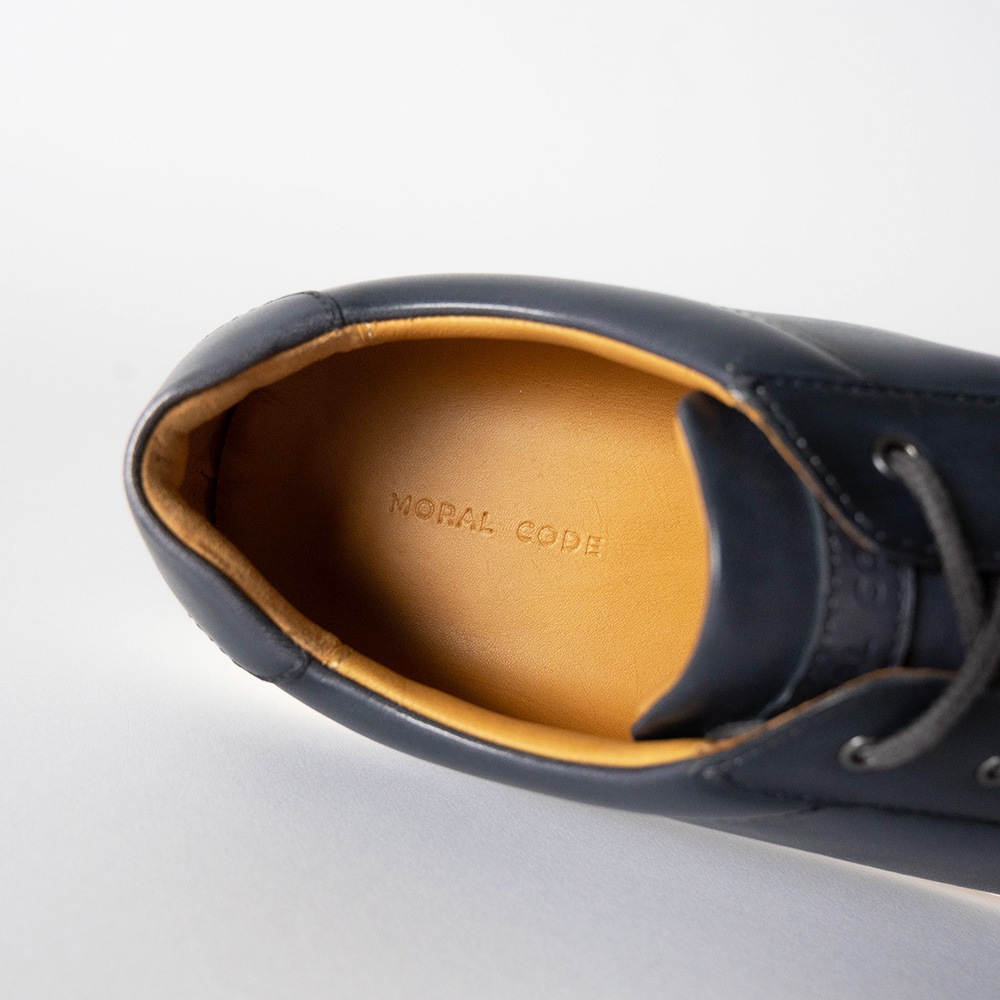 OZZY GRAY レースアップスニーカー