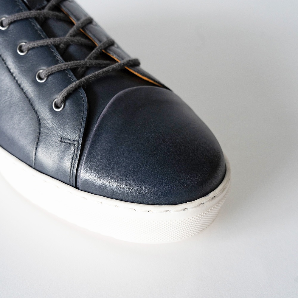 OZZY GRAY レースアップスニーカー