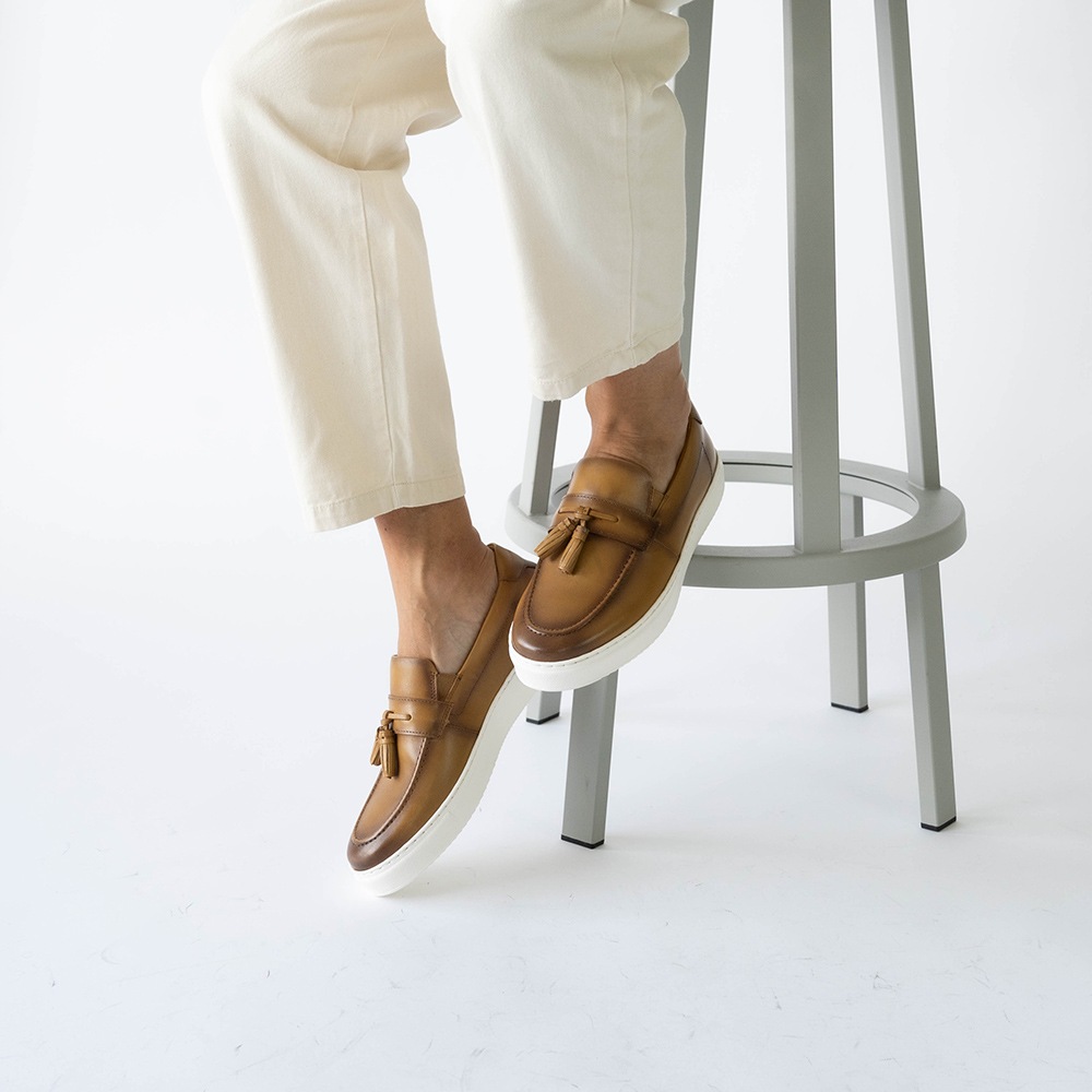 NOAH CAMEL スリップオン タッセルローファー