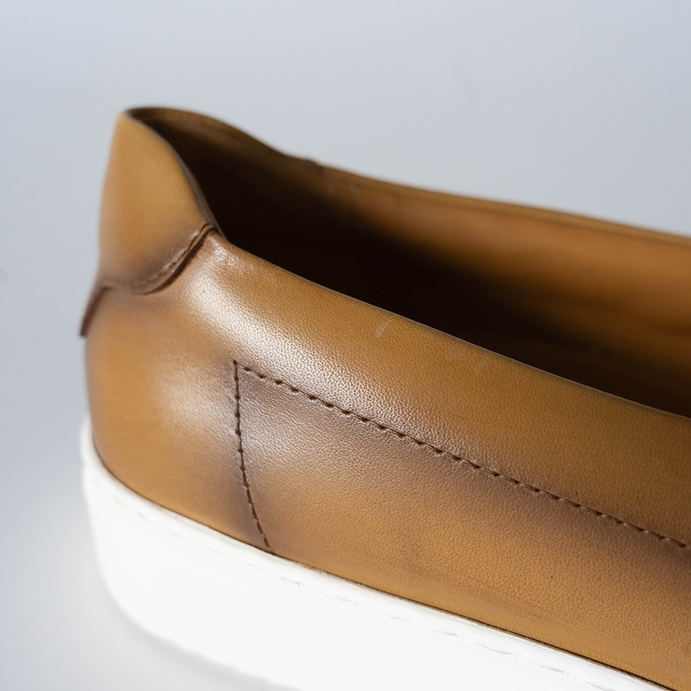 NOAH CAMEL スリップオン タッセルローファー