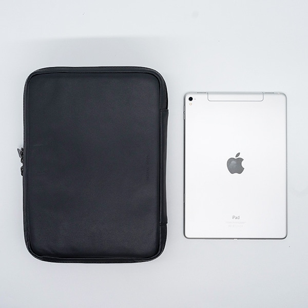 WINSTON BLACK スリムボディーバッグ 11インチ